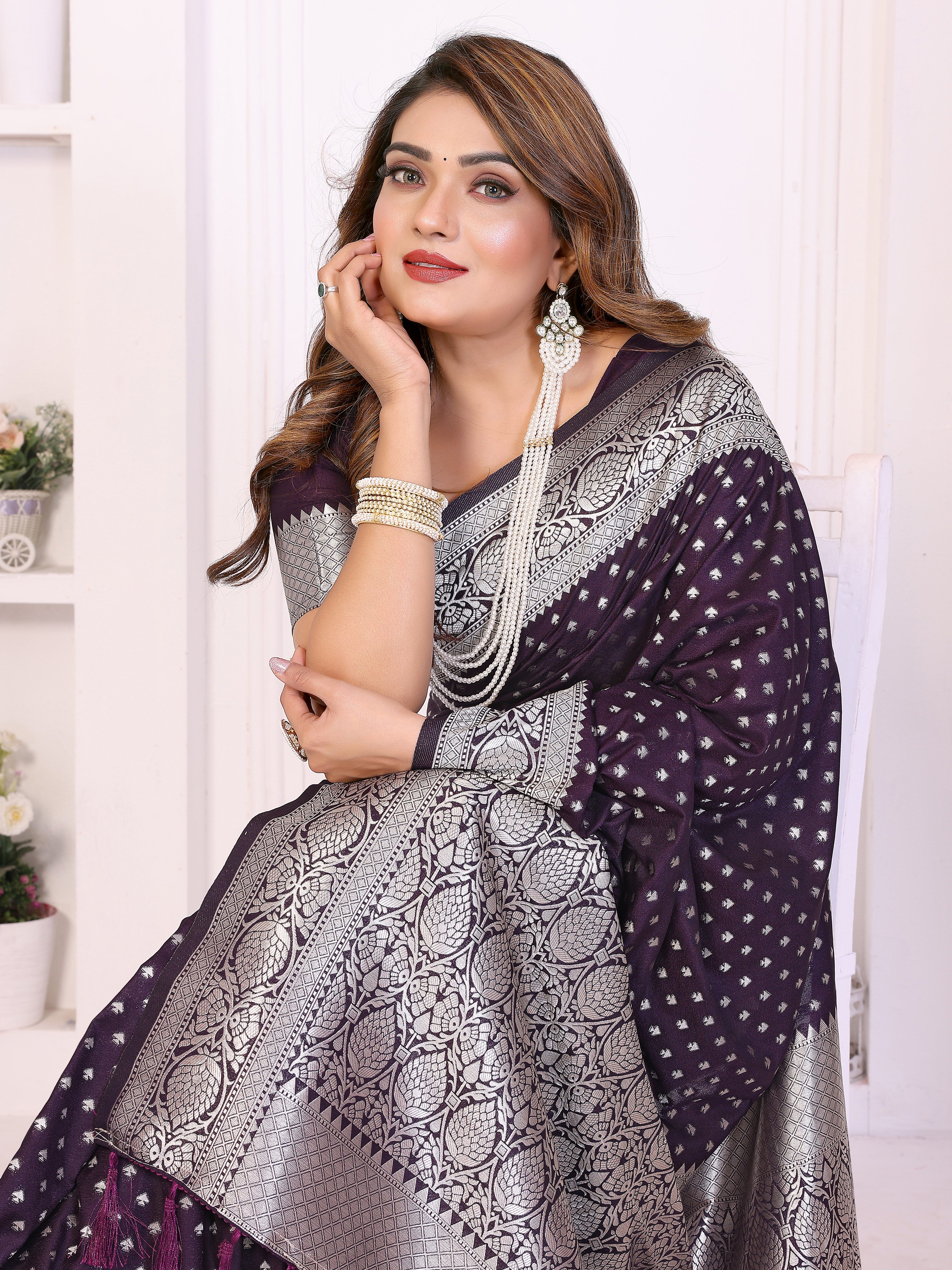 ZARIVA ELEGANCE